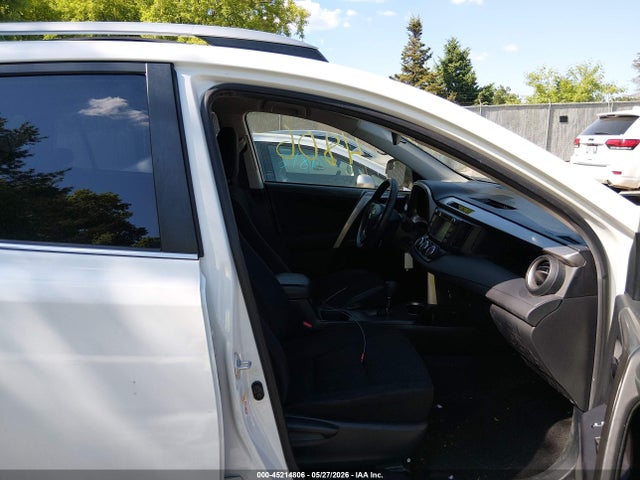 Продаж на аукціоні авто 2018 Toyota Rav4 Le, vin: JTMBFREV5JJ244397, номер лоту: 45214806