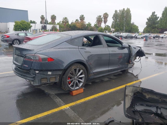 Tesla MODEL S 2016 5YJSA1E43GF174938 Image 4