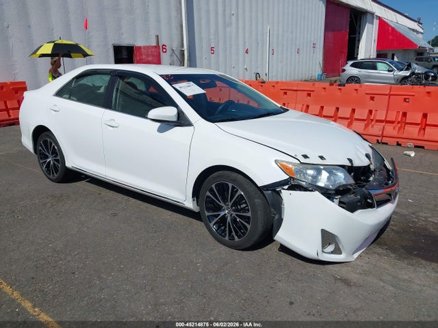 Toyota CAMRY LE 2014 4T4BF1FK7ER380493 Image 1