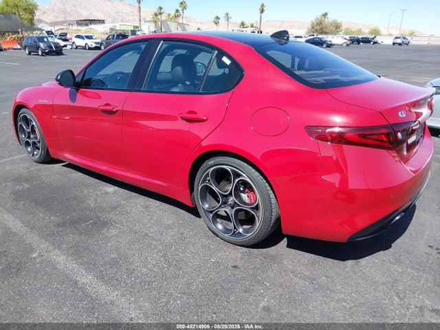 2023 Alfa Romeo Giulia Veloce Rwd მანქანა იყიდება აუქციონზე, vin: ZARFAMBN0P7668170, აუქციონის ნომერი: 45214906