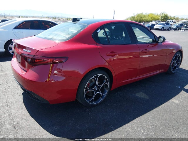 2023 Alfa Romeo Giulia Veloce Rwd მანქანა იყიდება აუქციონზე, vin: ZARFAMBN0P7668170, აუქციონის ნომერი: 45214906