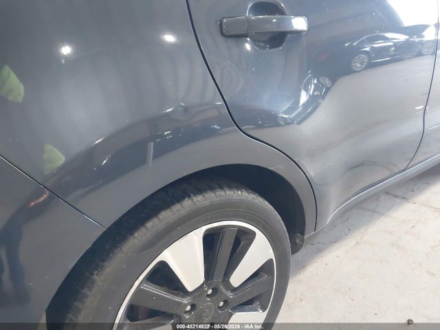 Продажа на аукционе авто 2015 Kia Soul !, vin: KNDJX3A59F7124361, номер лота: 45214927