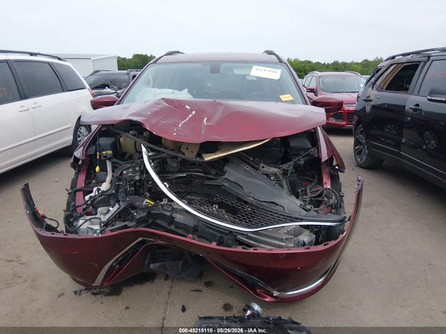 Продаж на аукціоні авто 2017 Chrysler Pacifica Touring-l, vin: 2C4RC1BGXHR530511, номер лоту: 45215110