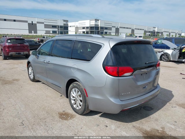 Aukcja sprzedaży 2018 Chrysler Pacifica Touring L, vin: 2C4RC1BG3JR211585, numer aukcji: 45215172