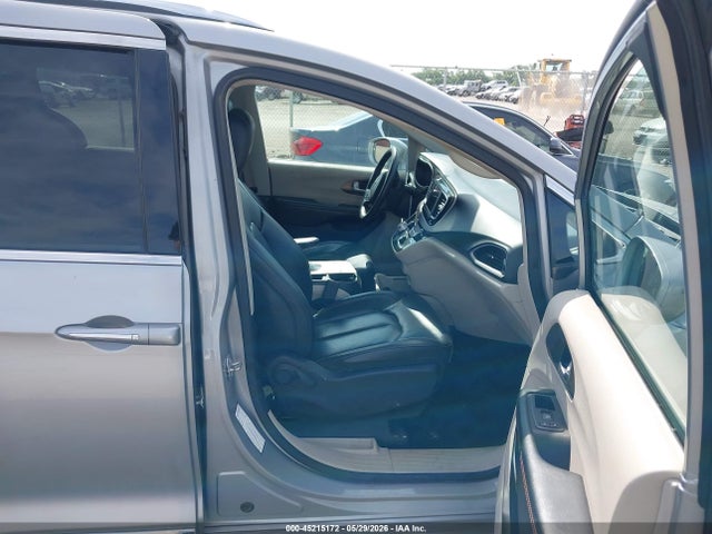 Aukcja sprzedaży 2018 Chrysler Pacifica Touring L, vin: 2C4RC1BG3JR211585, numer aukcji: 45215172