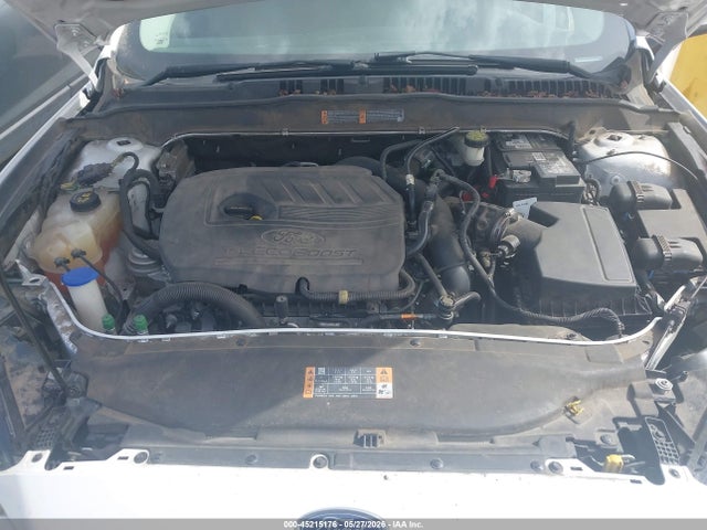 3FA6P0HD3HR235801 Ford FUSION SE