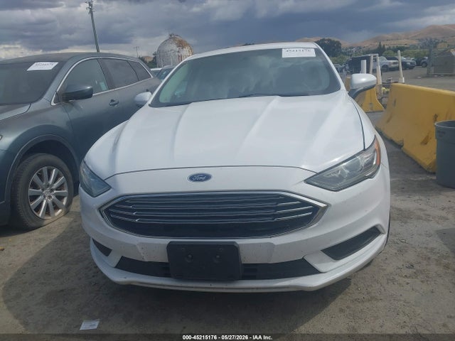 3FA6P0HD3HR235801 Ford FUSION SE