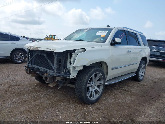 2015 Cadillac Escalade Luxury მანქანა იყიდება აუქციონზე, vin: 1GYS3BKJ1FR181075, აუქციონის ნომერი: 45215251