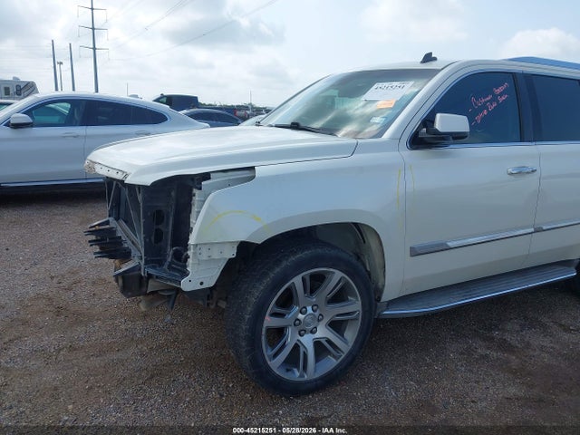 2015 Cadillac Escalade Luxury მანქანა იყიდება აუქციონზე, vin: 1GYS3BKJ1FR181075, აუქციონის ნომერი: 45215251