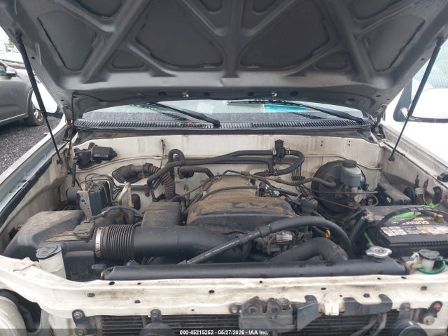 2001 Toyota Sequoia Limited V8 მანქანა იყიდება აუქციონზე, vin: 5TDZT38A51S041543, აუქციონის ნომერი: 45215252