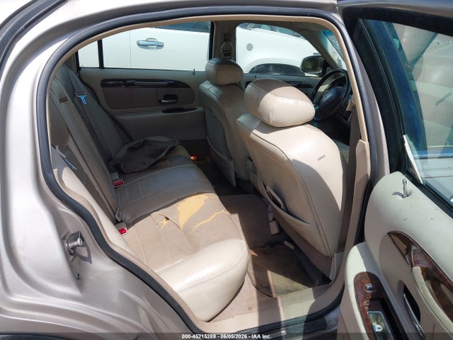 Продаж на аукціоні авто 2000 Lincoln Town Car Signature, vin: 1LNHM82W5YY928287, номер лоту: 45215289