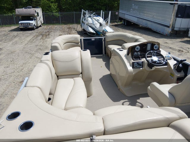 45215311 :رقم المزاد ، SYL64176G819 vin ، 2019 Sylvan 20' مزاد بيع