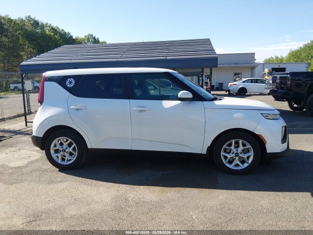 Продаж на аукціоні авто 2022 Kia Soul Lx, vin: KNDJ23AU5N7155045, номер лоту: 45215320