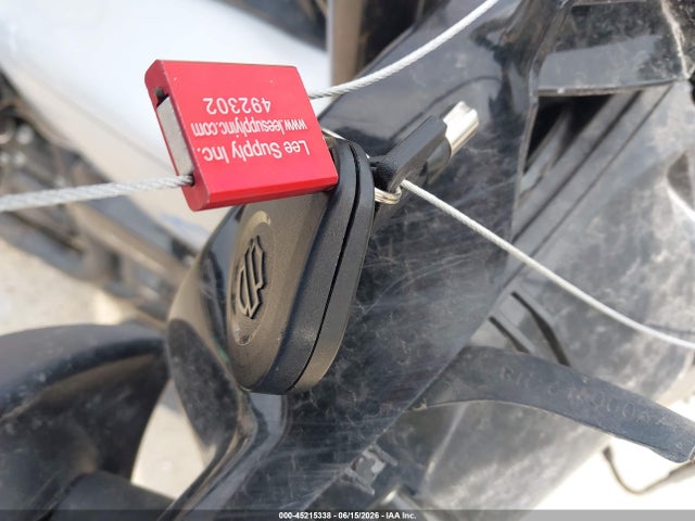 Harley-Davidson FLHXS 2019 1HD1KRP11KB605555 Image 11