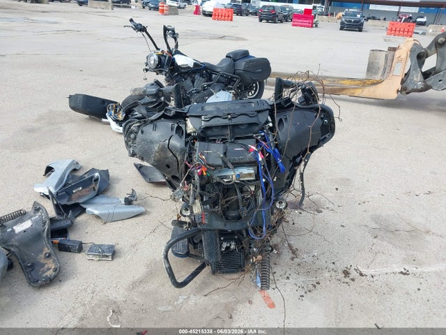 Harley-Davidson FLHXS 2019 1HD1KRP11KB605555 Image 5