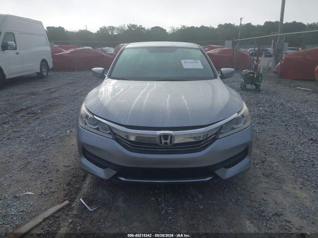 Продаж на аукціоні авто 2017 Honda Accord Lx, vin: 1HGCR2F3XHA017847, номер лоту: 45215342