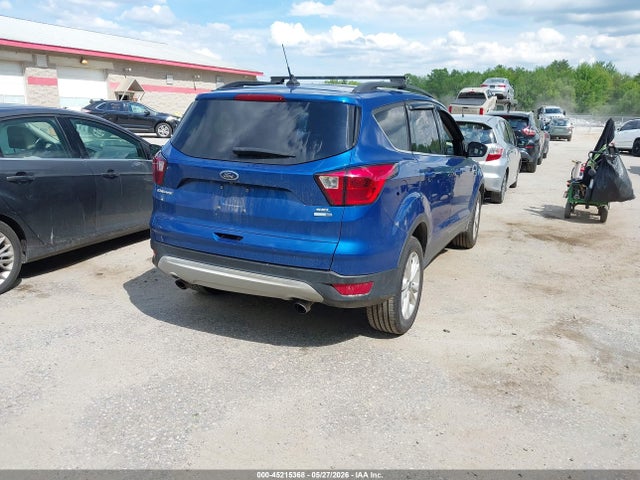 45215368 :رقم المزاد ، 1FMCU9HD8KUB90795 vin ، 2019 Ford Escape Sel مزاد بيع