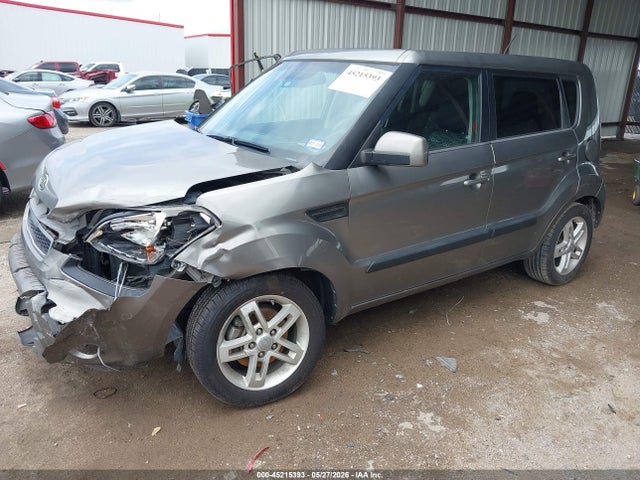 45215393 :رقم المزاد ، KNDJT2A26B7340402 vin ، 2011 Kia Soul + مزاد بيع