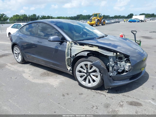 Auction sale of the 2022 Tesla Model 3 Rear-wheel Drive, vin: 5YJ3E1EA5NF303645, lot number: 45215474