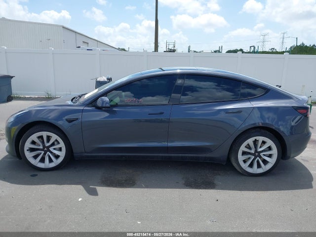 45215474 :رقم المزاد ، 5YJ3E1EA5NF303645 vin ، 2022 Tesla Model 3 Rear-wheel Drive مزاد بيع