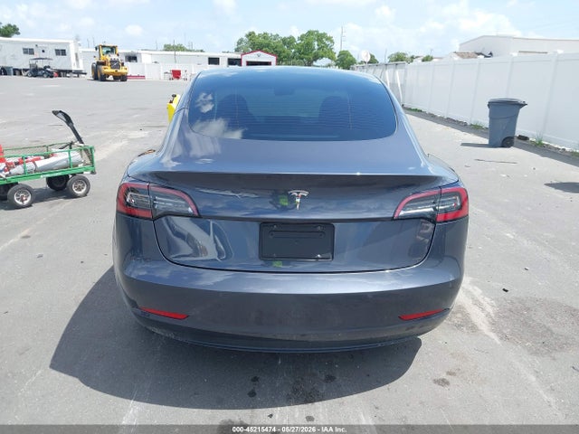 45215474 :رقم المزاد ، 5YJ3E1EA5NF303645 vin ، 2022 Tesla Model 3 Rear-wheel Drive مزاد بيع
