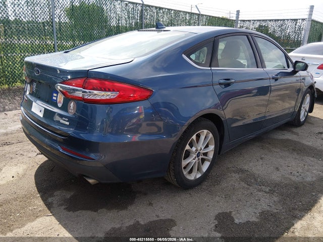 Ford FUSION SE 2019 3FA6P0HD3KR114323 Image 4