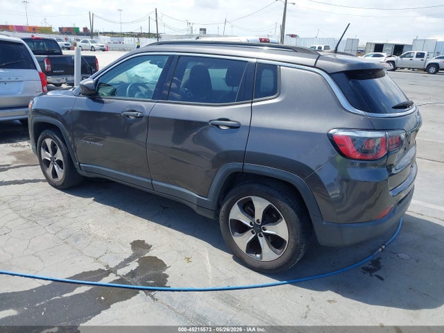 3C4NJCBB7JT124466 Jeep Compass Latitude Fwd