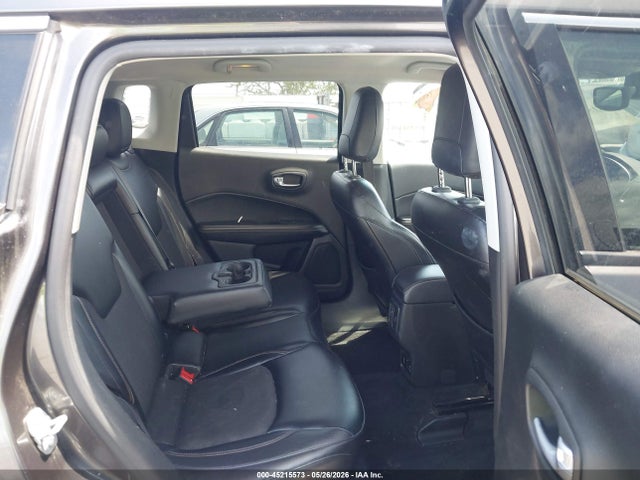 3C4NJCBB7JT124466 Jeep Compass Latitude Fwd