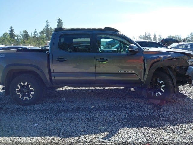 5TFCZ5AN8JX161246 Toyota Tacoma Trd Off Road