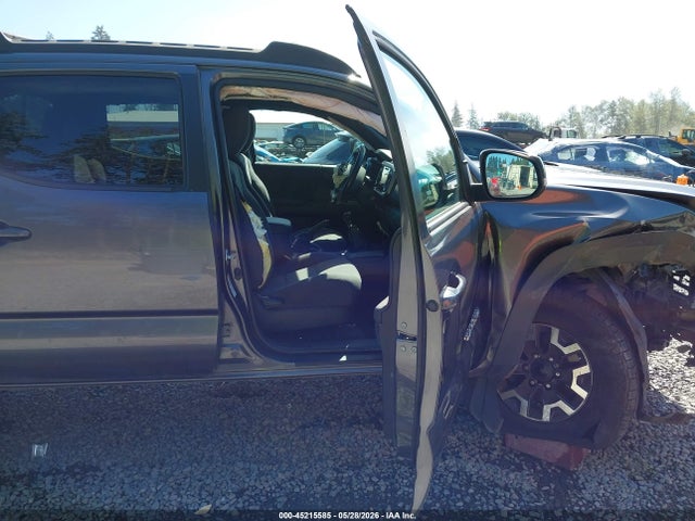 5TFCZ5AN8JX161246 Toyota Tacoma Trd Off Road