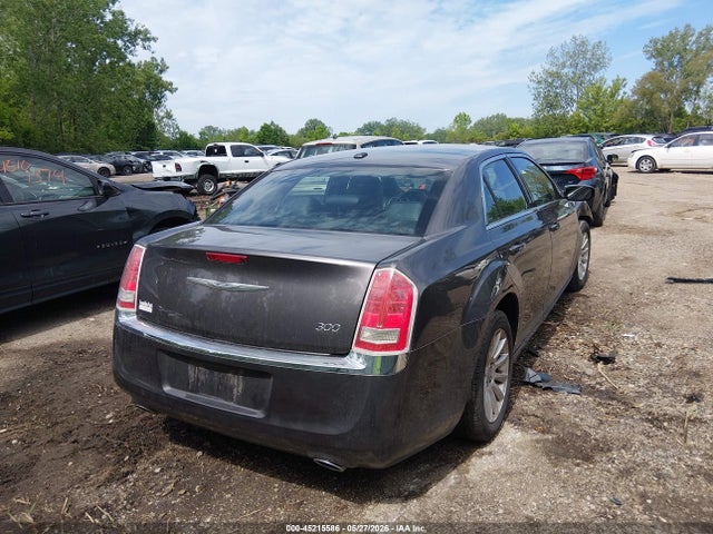 2014 Chrysler 300 მანქანა იყიდება აუქციონზე, vin: 2C3CCAAG3EH355077, აუქციონის ნომერი: 45215586