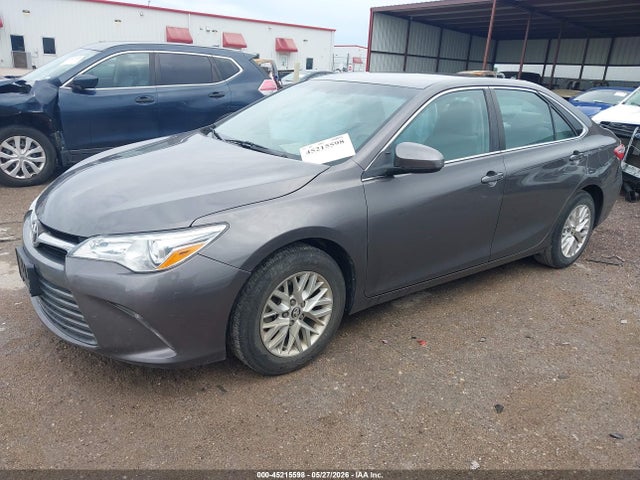 2016 Toyota Camry Le მანქანა იყიდება აუქციონზე, vin: 4T4BF1FK5GR524092, აუქციონის ნომერი: 45215598