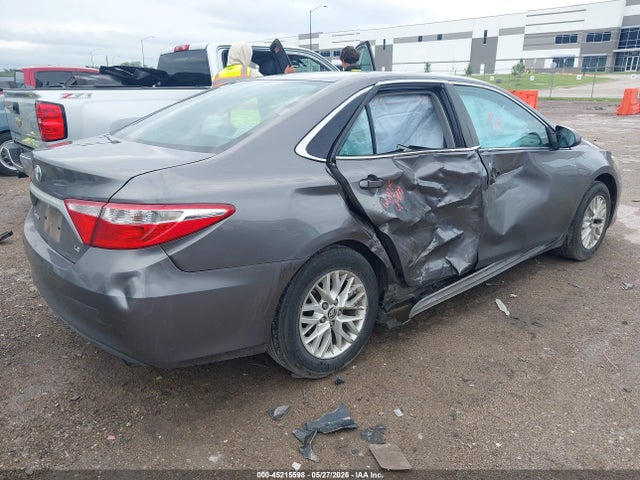 2016 Toyota Camry Le მანქანა იყიდება აუქციონზე, vin: 4T4BF1FK5GR524092, აუქციონის ნომერი: 45215598