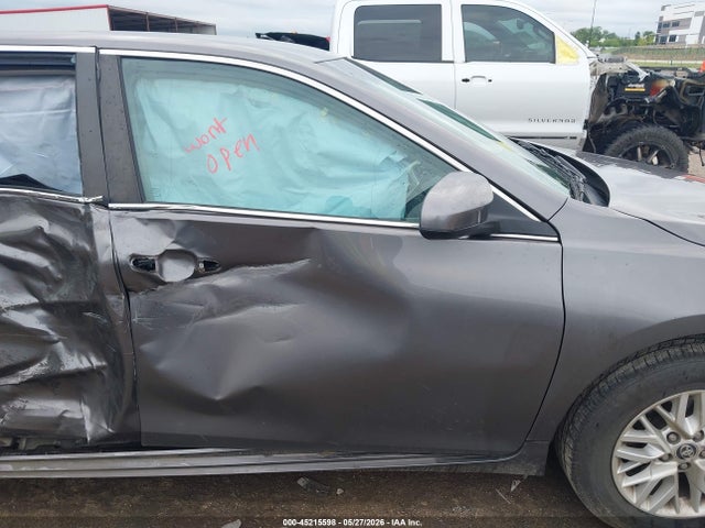 2016 Toyota Camry Le მანქანა იყიდება აუქციონზე, vin: 4T4BF1FK5GR524092, აუქციონის ნომერი: 45215598