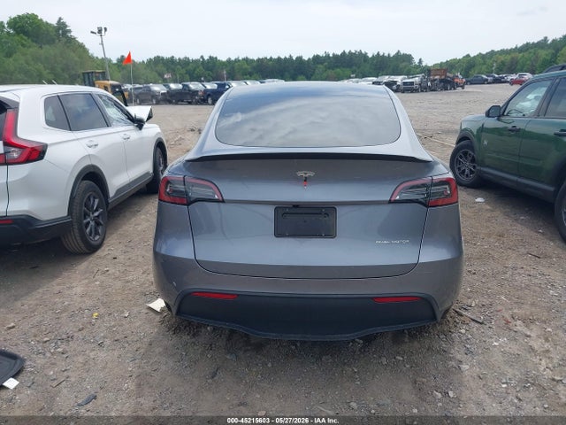 Продаж на аукціоні авто 2024 Tesla Model Y Long Range Dual Motor All-wheel Drive, vin: 7SAYGDEE3RF199749, номер лоту: 45215603