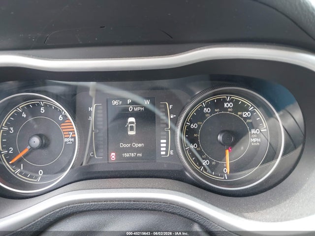 Продаж на аукціоні авто 2018 Jeep Cherokee Latitude Plus Fwd, vin: 1C4PJLLB4JD621682, номер лоту: 45215643