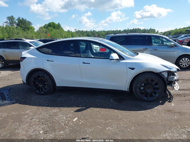 Auction sale of the 2023 Tesla Model Y Awd/long Range Dual Motor All-wheel Drive, vin: 7SAYGDEE1PA033496, lot number: 45215648
