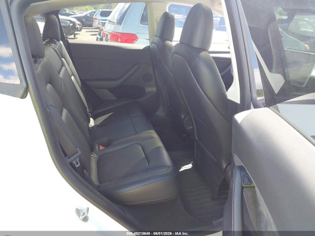 Продаж на аукціоні авто 2023 Tesla Model Y Awd/long Range Dual Motor All-wheel Drive, vin: 7SAYGDEE1PA033496, номер лоту: 45215648
