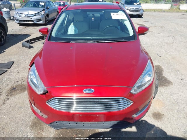 Ford Focus Titanium 2018 1FADP3J26JL314725 Image 13