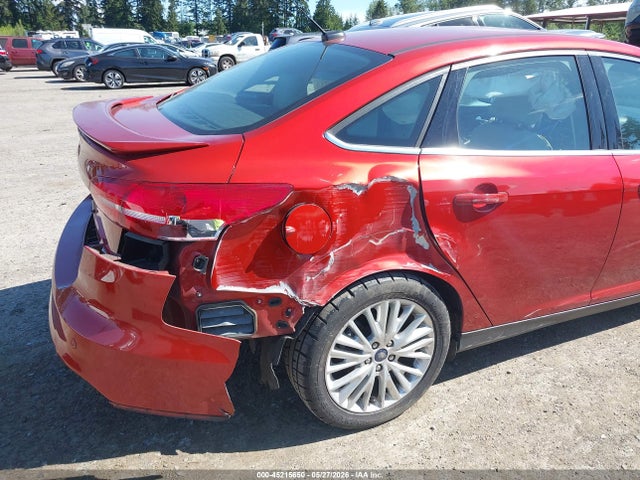 Ford Focus Titanium 2018 1FADP3J26JL314725 Image 6