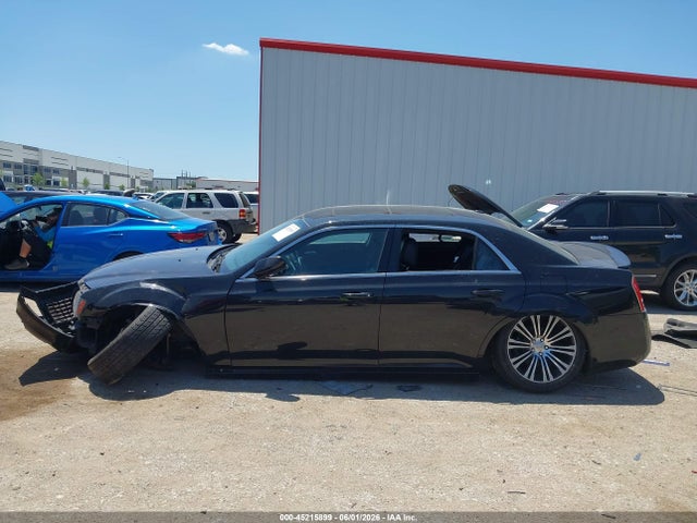 45215899 :رقم المزاد ، 2C3CCABT8EH179297 vin ، 2014 Chrysler 300 300s مزاد بيع