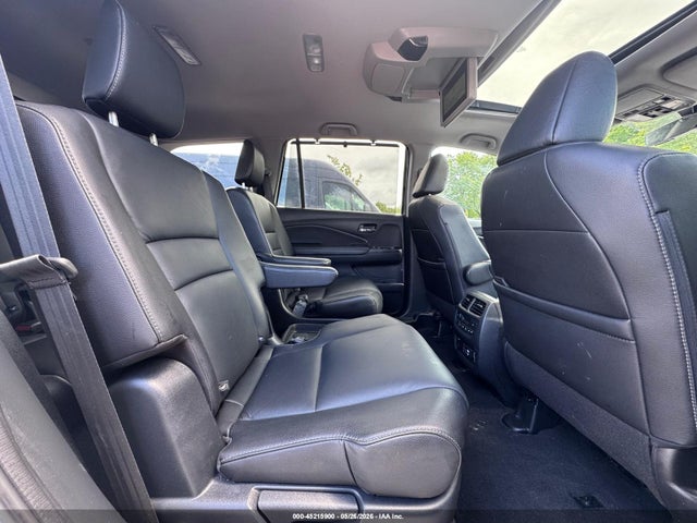 2022 Honda Pilot 2wd Touring 7 Passenger მანქანა იყიდება აუქციონზე, vin: 5FNYF5H69NB016231, აუქციონის ნომერი: 45215900