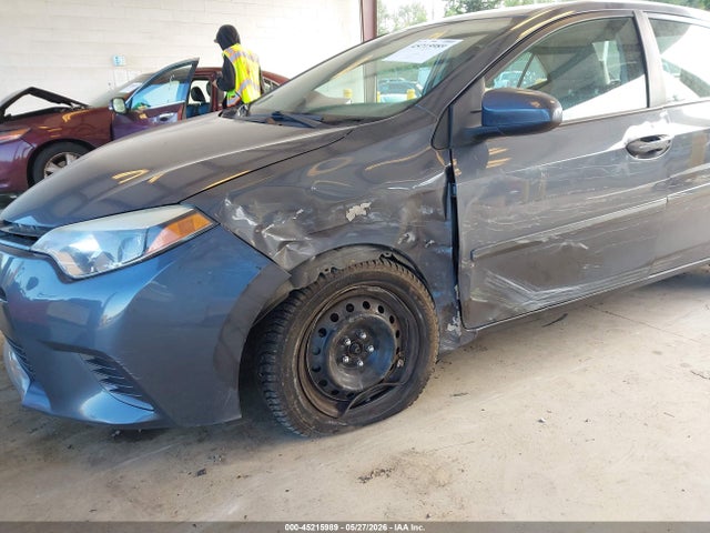 2016 Toyota Corolla Le მანქანა იყიდება აუქციონზე, vin: 5YFBURHE3GP383143, აუქციონის ნომერი: 45215989