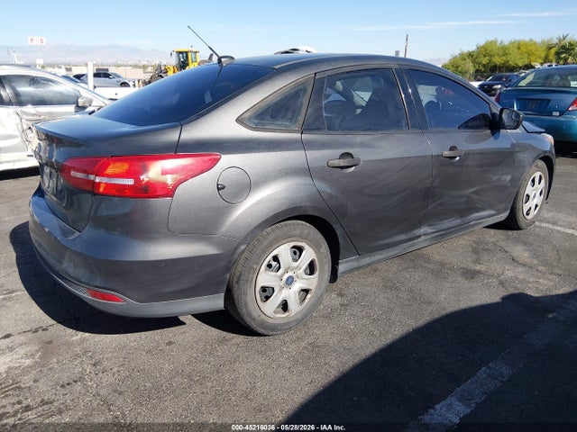 Ford FOCUS S 2016 1FADP3E21GL246465 Image 4