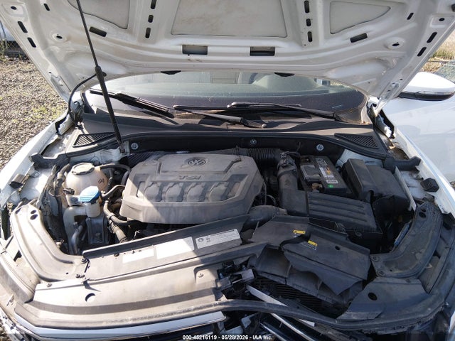 1VWBA7A30JC026439 Volkswagen Passat 2.0t Se