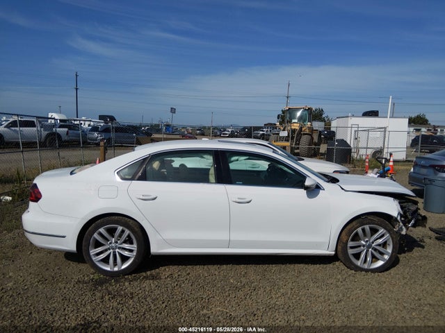 1VWBA7A30JC026439 Volkswagen Passat 2.0t Se