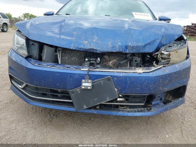 45216194 :رقم المزاد ، 1VWBT7A35GC025984 vin ، 2016 Volkswagen Passat 1.8t Se مزاد بيع