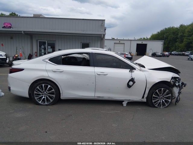 45216198 :رقم المزاد ، 58AD11D16MU004581 vin ، 2021 Lexus Es 250 مزاد بيع
