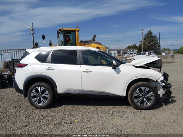 5N1BT3BB4NC731242 Nissan Rogue Sv Intelligent Awd