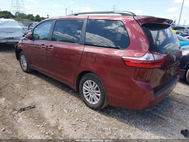 2017 Toyota Sienna Xle 8 Passenger მანქანა იყიდება აუქციონზე, vin: 5TDYZ3DC6HS784420, აუქციონის ნომერი: 45216283